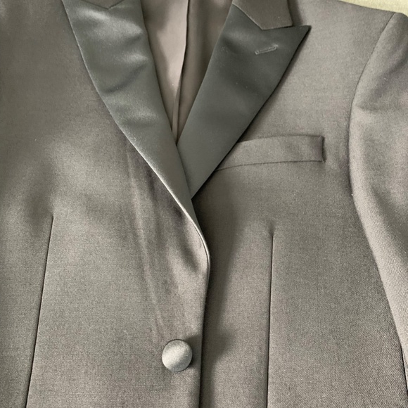 Men's peak lapel black tuxedo from The Black Tux - Picture 7 of 16